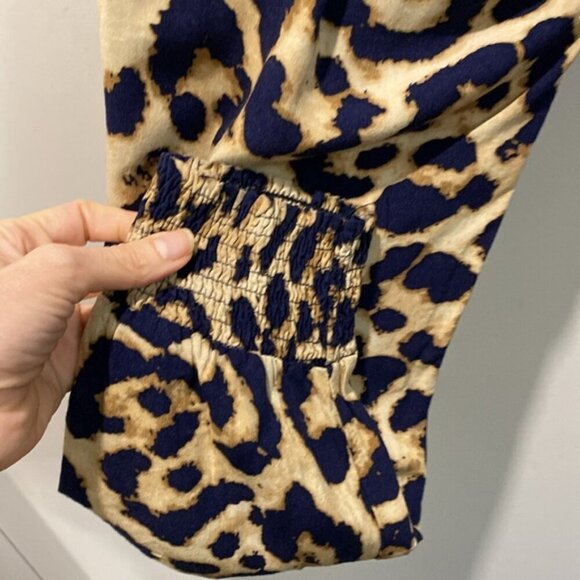 Katies Leopard Pant Relaxed Fit Pull-on Crop pant Size 8 - Picture 9 of 13